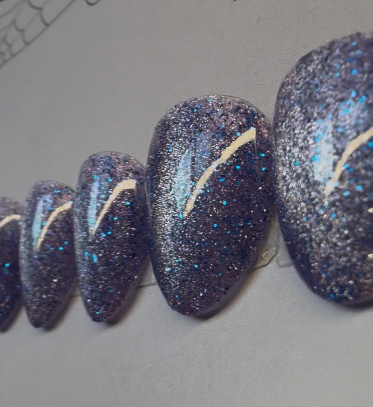 Séance Season Almond (ready to ship)
